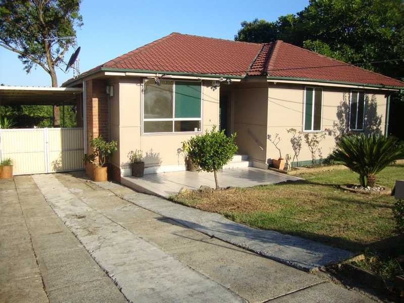 9 Keira Avenue, Greenacre NSW 2190