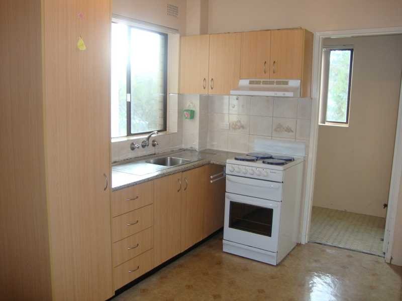 33 Kenyon Street, Fairfield NSW 2165