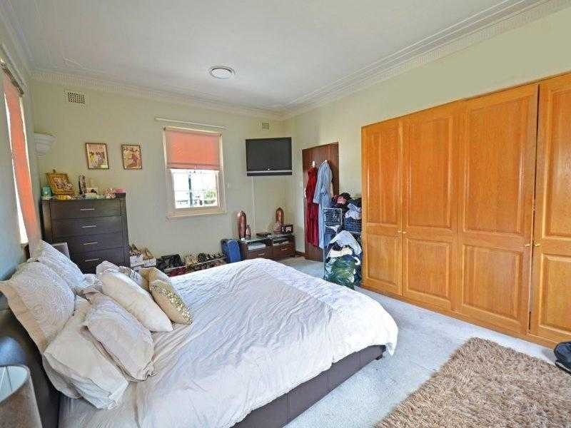 28 Cummings Avenue, Concord West NSW 2138