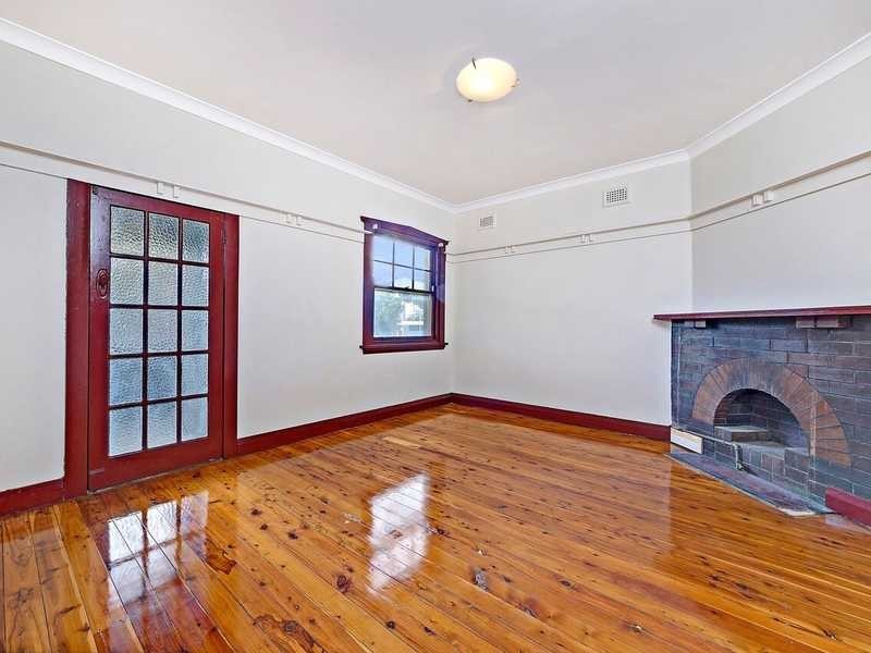13 The Crescent, Homebush NSW 2140