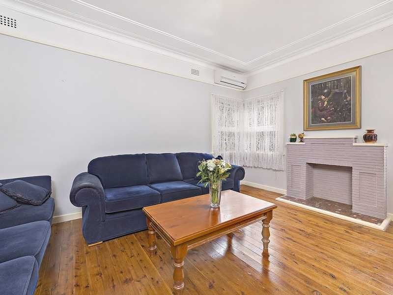 24 Raveena St, Strathfield NSW 2135