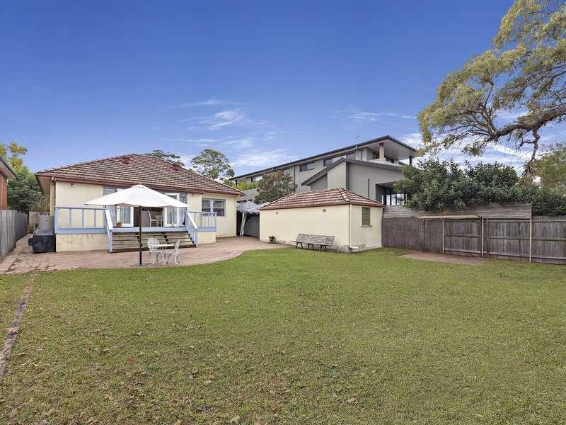24 Raveena St, Strathfield NSW 2135