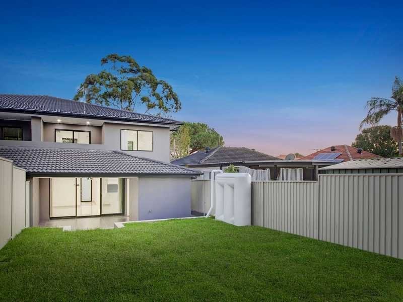 129 Wilbur St, Greenacre NSW 2190