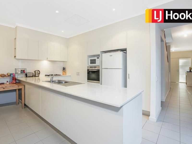 17 Spitz Ave, Newington NSW 2127