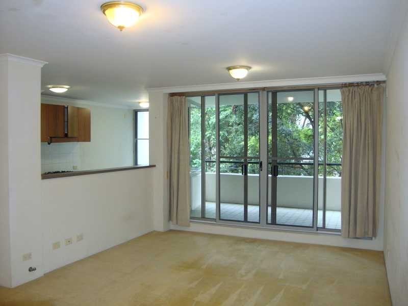 4/3 Mockridge Ave, Newington NSW 2127