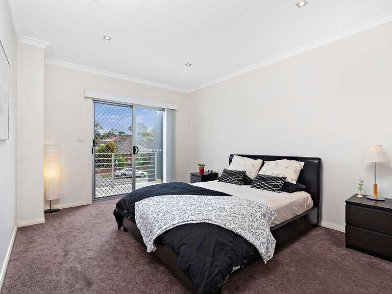 3 Binalong Road, Pendle Hill NSW 2145