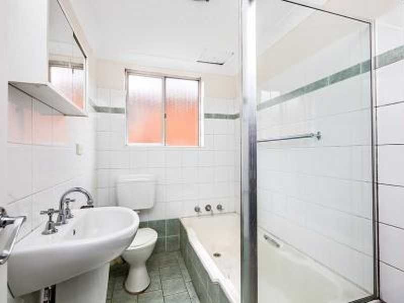 4/52 Burlington Road, Homebush NSW 2140