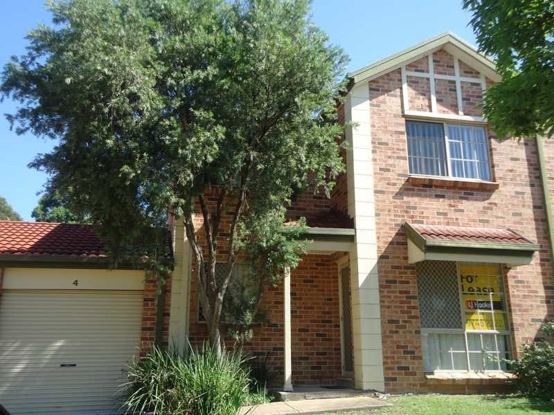 4/21 Ron Scott Circuit, Greenacre NSW 2190