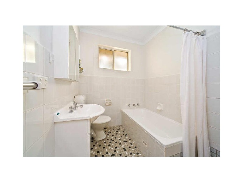 4/6 Eastbourne Road, Homebush West NSW 2140