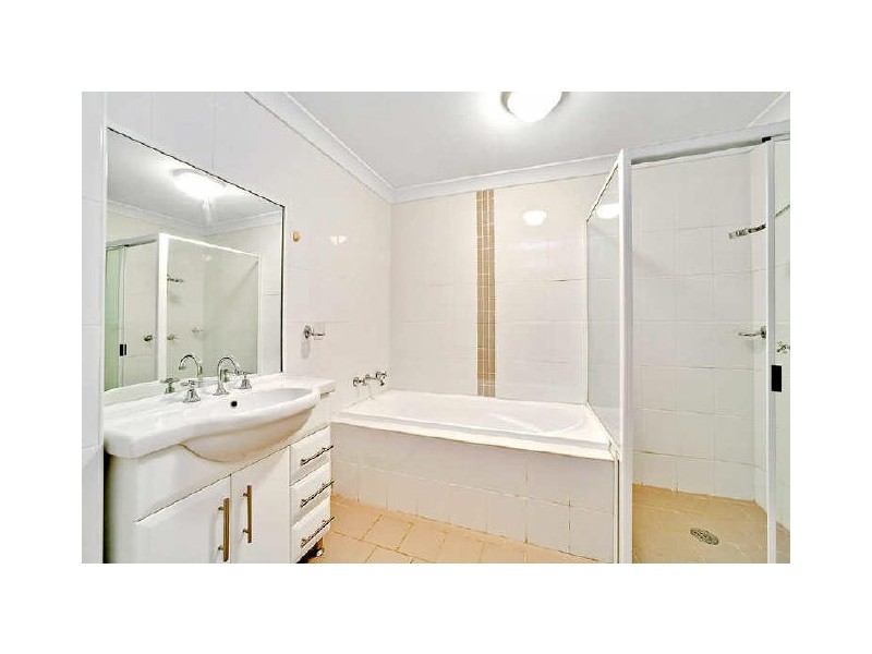 12/2 Amy Street, Regents Park NSW 2143