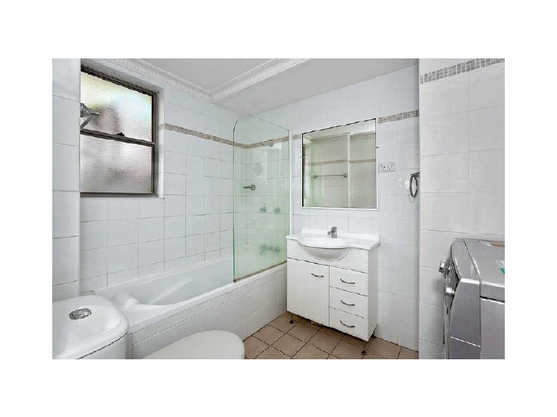 8/31 Mackenzie Street, Homebush NSW 2140