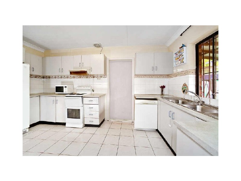 33 Kessell Avenue, Homebush West NSW 2140