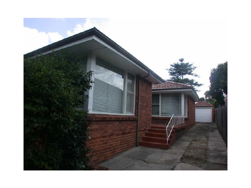 Dean St, Strathfield South NSW 2136