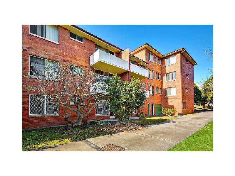 2/47 Burlington Road, Homebush NSW 2140