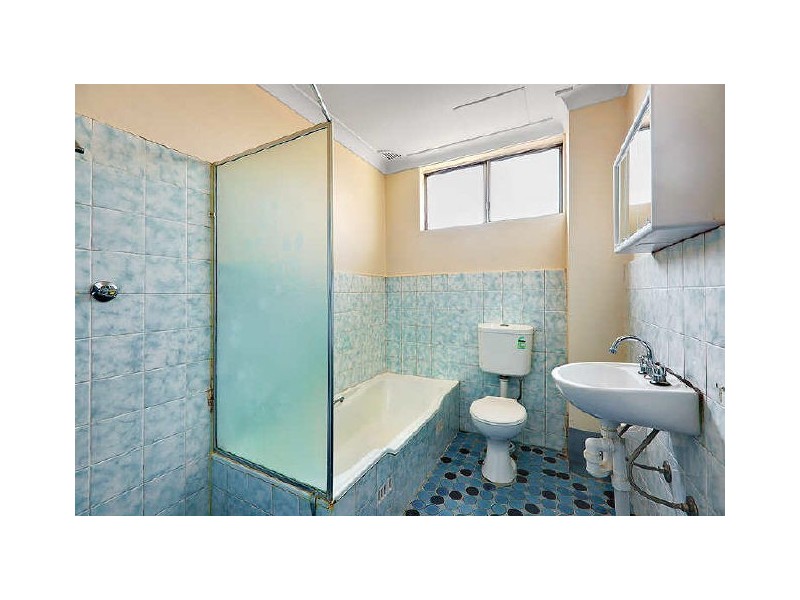 2/47 Burlington Road, Homebush NSW 2140