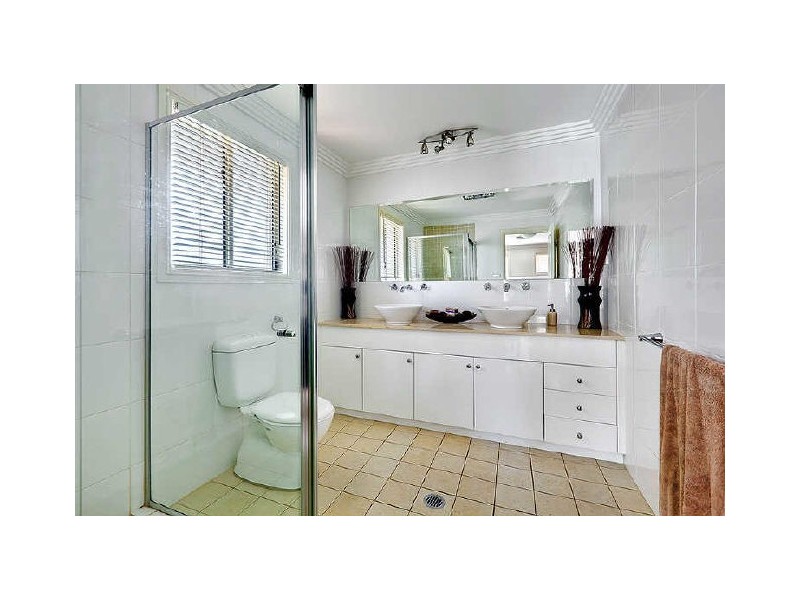 4 Denham St, Rhodes NSW 2138