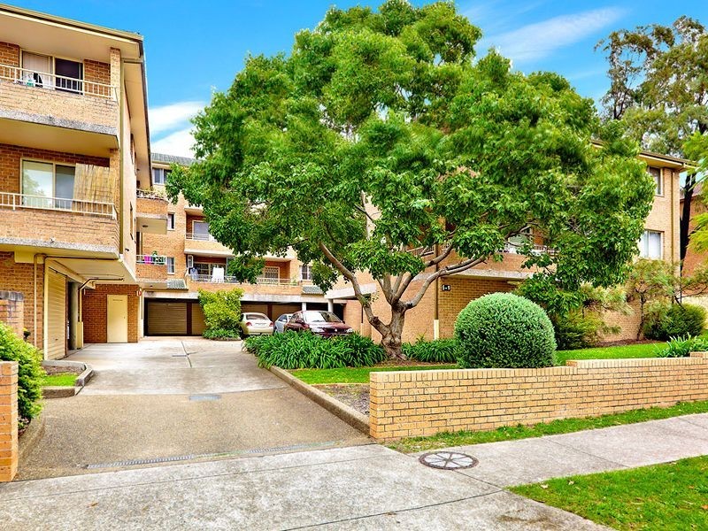 2/5 Gould Street, Campsie NSW 2194