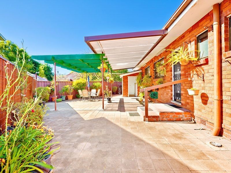 1 Sunlea Crescent, Belfield NSW 2191