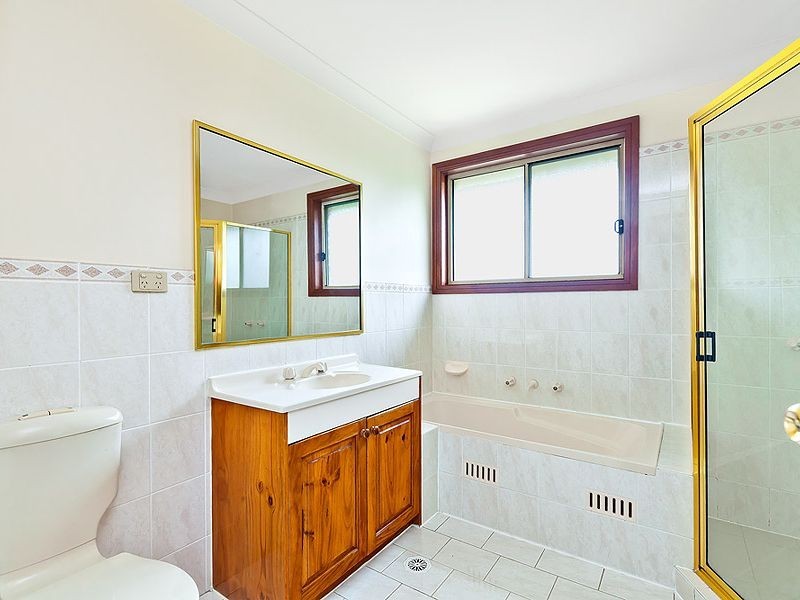 8 Glover Street, Greenacre NSW 2190