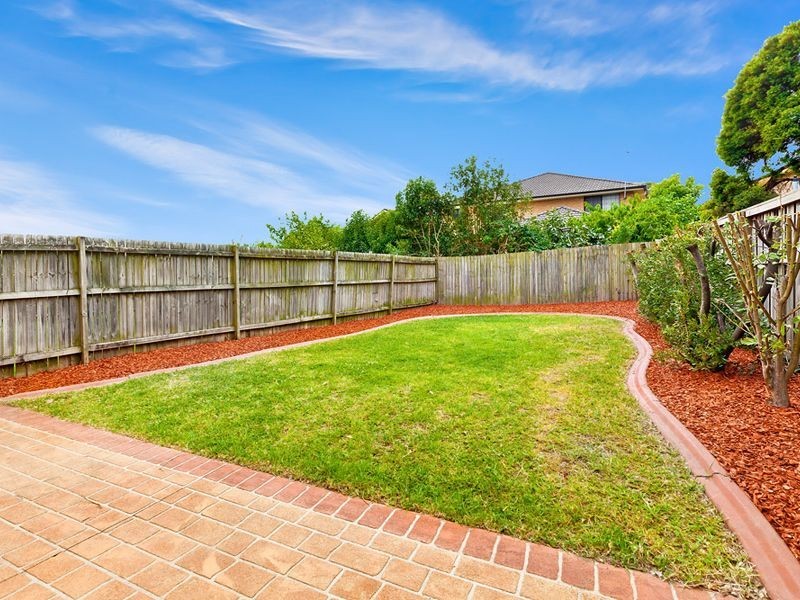 8 Glover Street, Greenacre NSW 2190