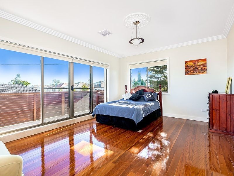 32 Brays Road, Concord NSW 2137