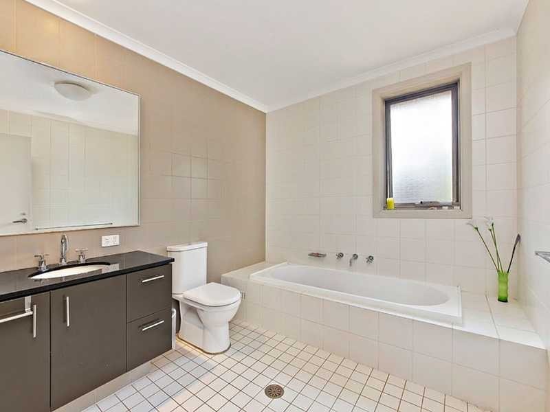 14 Roycroft Avenue, Newington NSW 2127