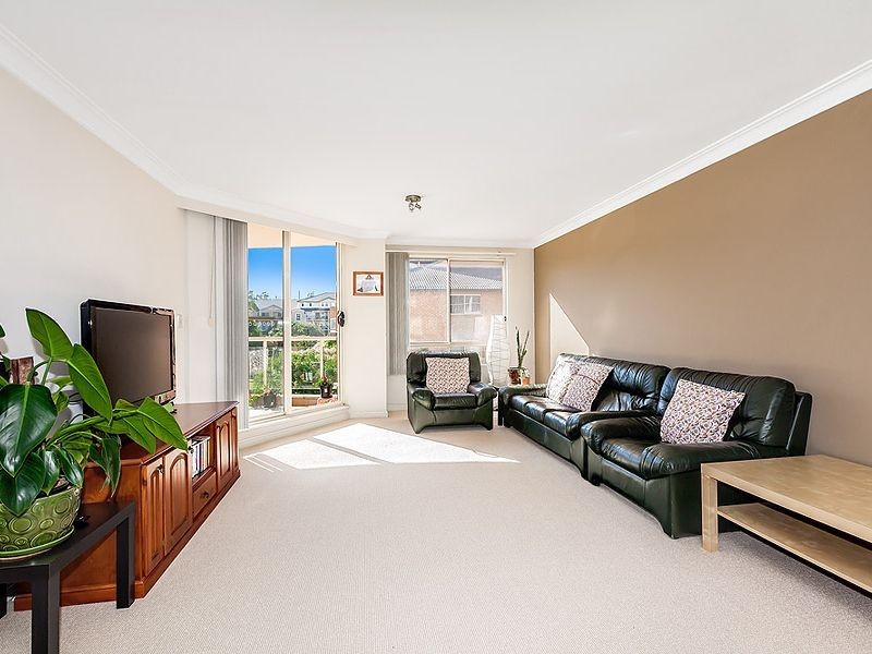 201/4 Wentworth Drive, Liberty Grove NSW 2138