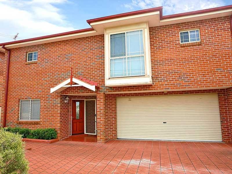 3/4-38 Roberts Road, Greenacre NSW 2190