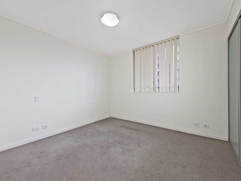 318/37 Amalfi Drive, Wentworth Point NSW 2127