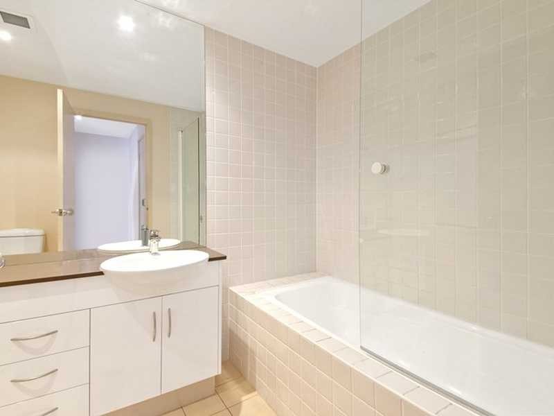 48/27-29 Bennelong Parkway, Wentworth Point NSW 2127