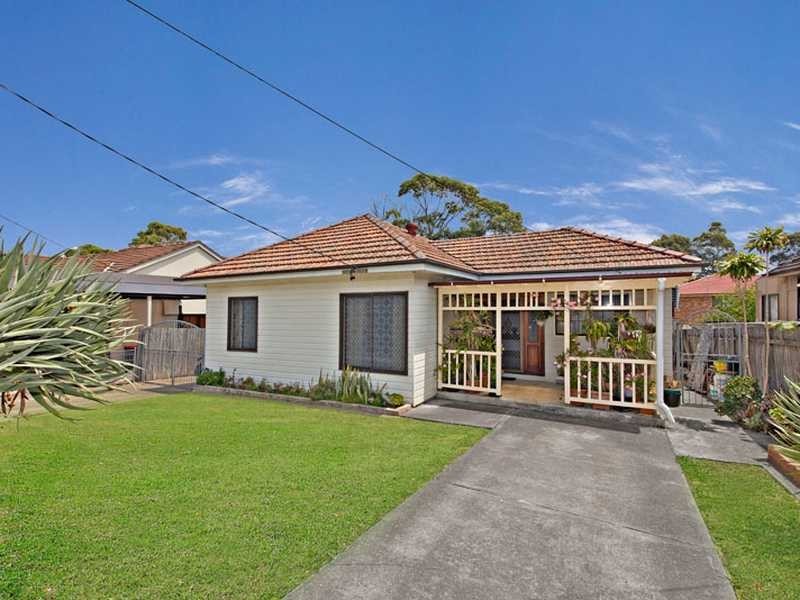 32 Pandora Street, Greenacre NSW 2190