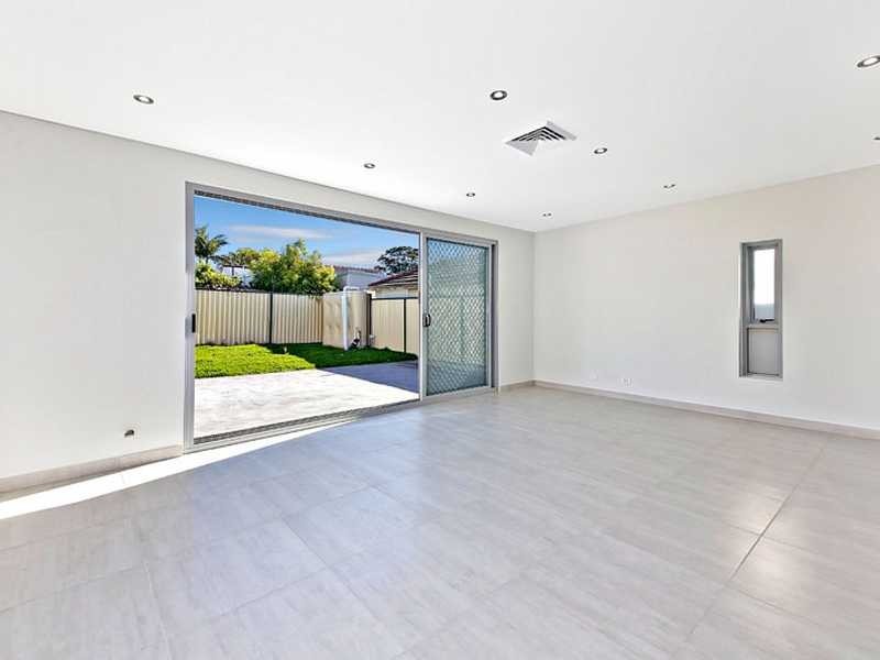 120A Juno Parade, Greenacre NSW 2190