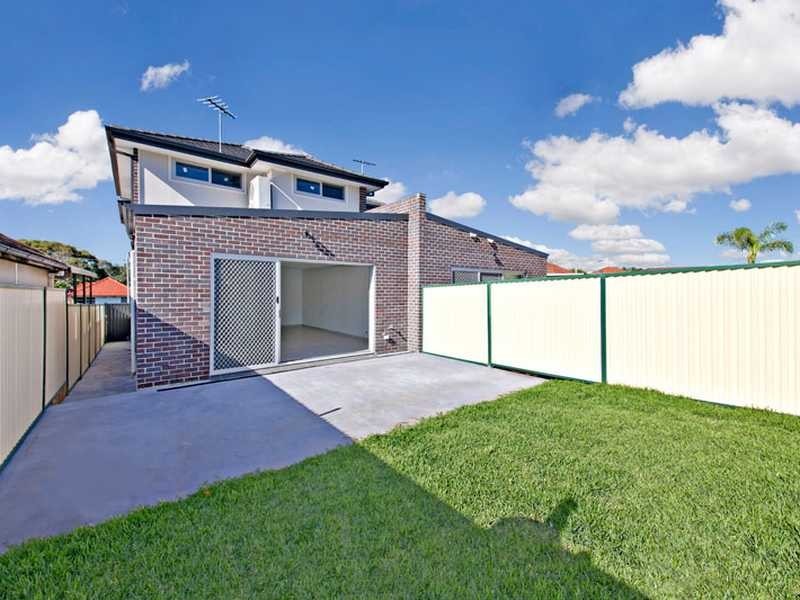 120A Juno Parade, Greenacre NSW 2190