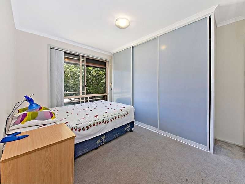 3 Ron Scott Circuit, Greenacre NSW 2190