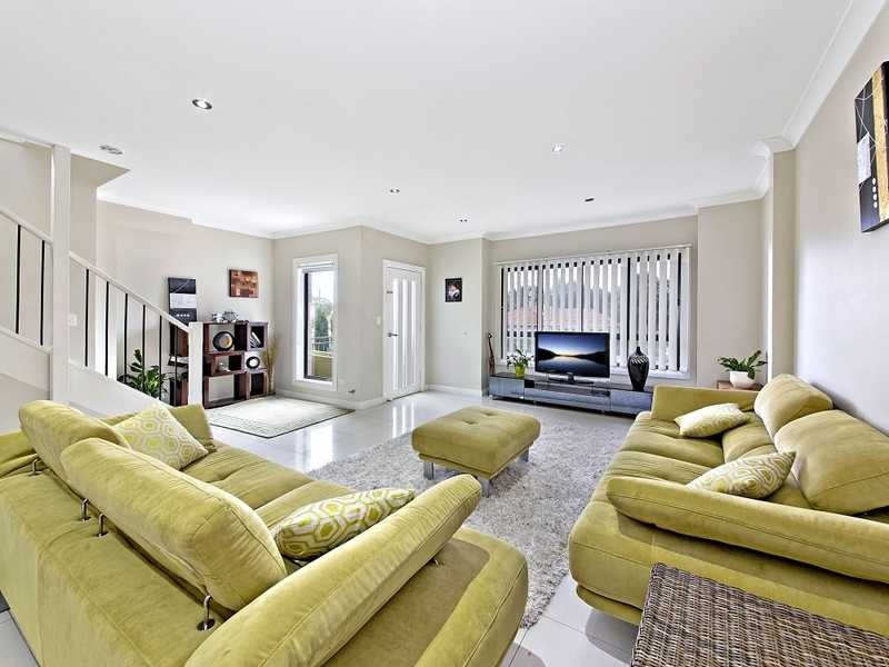 124A Juno Parade, Greenacre NSW 2190