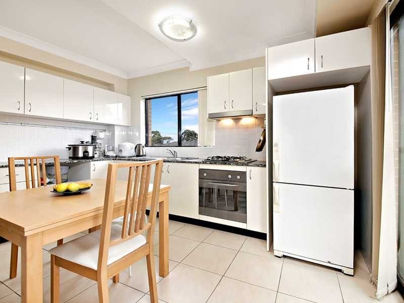 15/5-7 Exeter Road, Homebush West NSW 2140