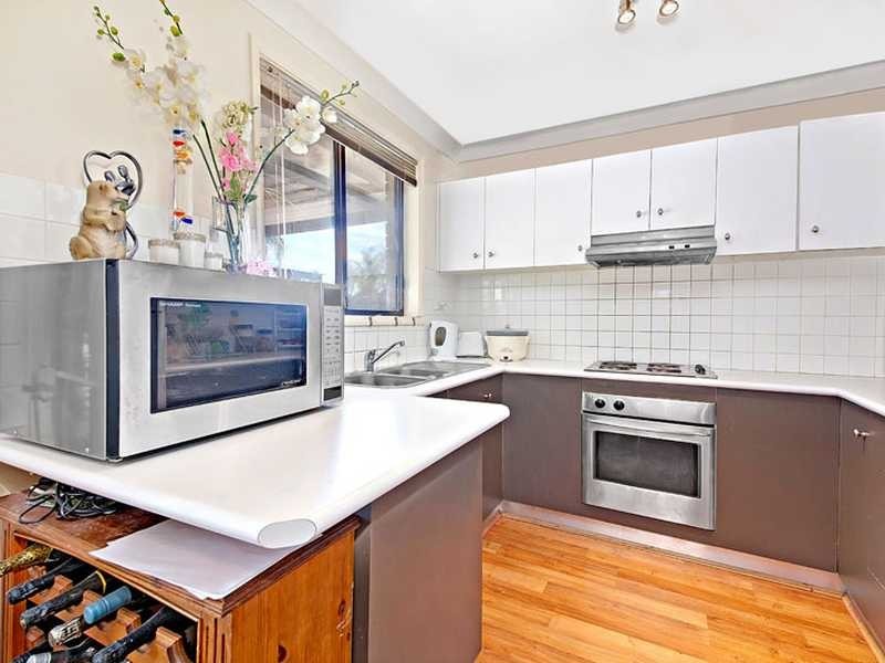 16 Standish Avenue, Oakhurst NSW 2761