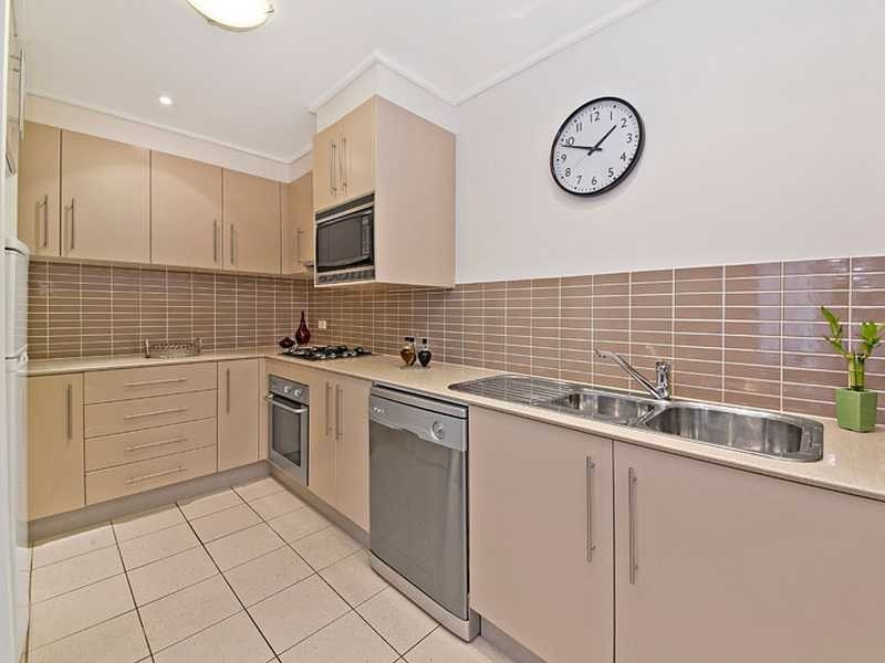 111/2 The Piazza, Wentworth Point NSW 2127