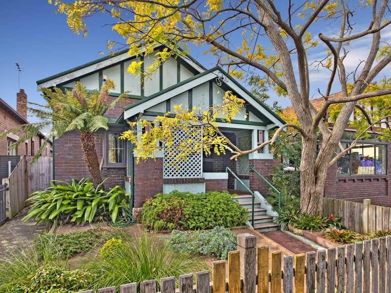 38 Harnett Avenue, Marrickville NSW 2204