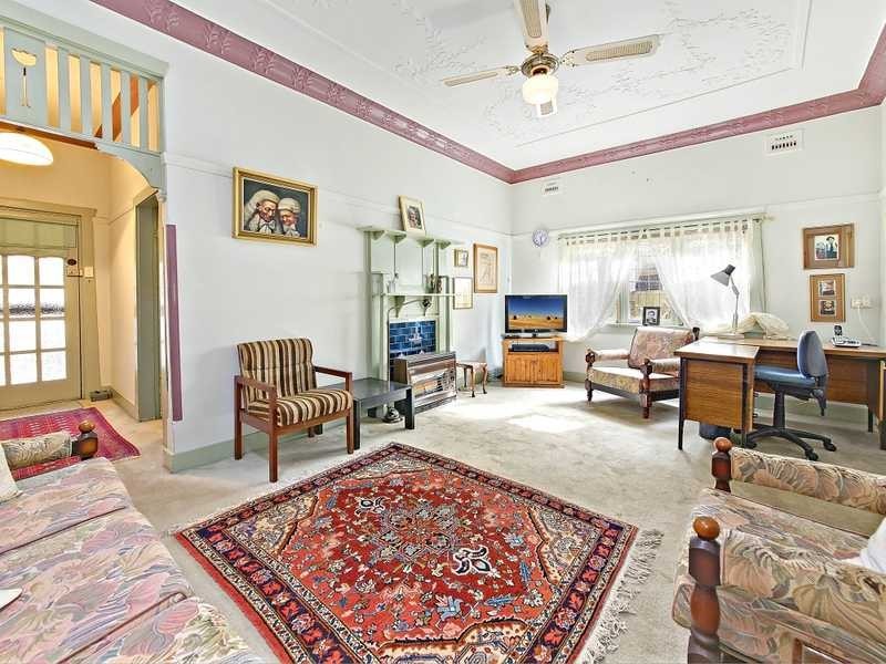 38 Harnett Avenue, Marrickville NSW 2204