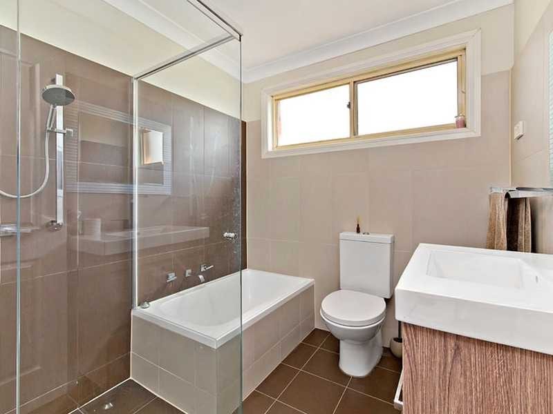 5/77 Boronia Road, Greenacre NSW 2190