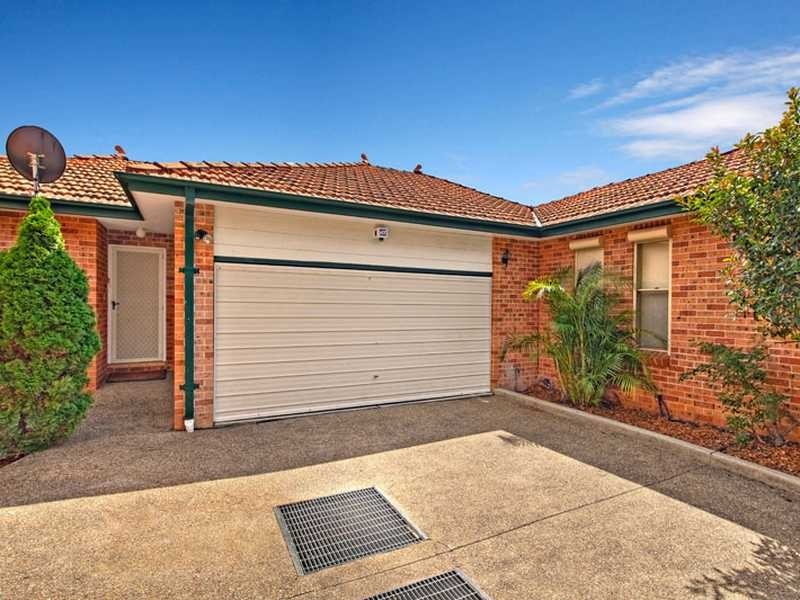 5/77 Boronia Road, Greenacre NSW 2190