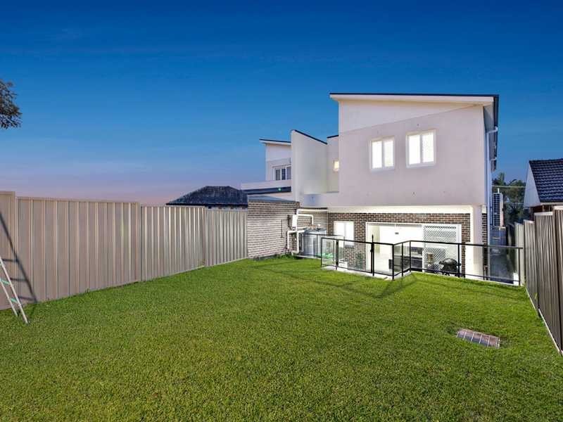 2A Keira Avenue, Greenacre NSW 2190