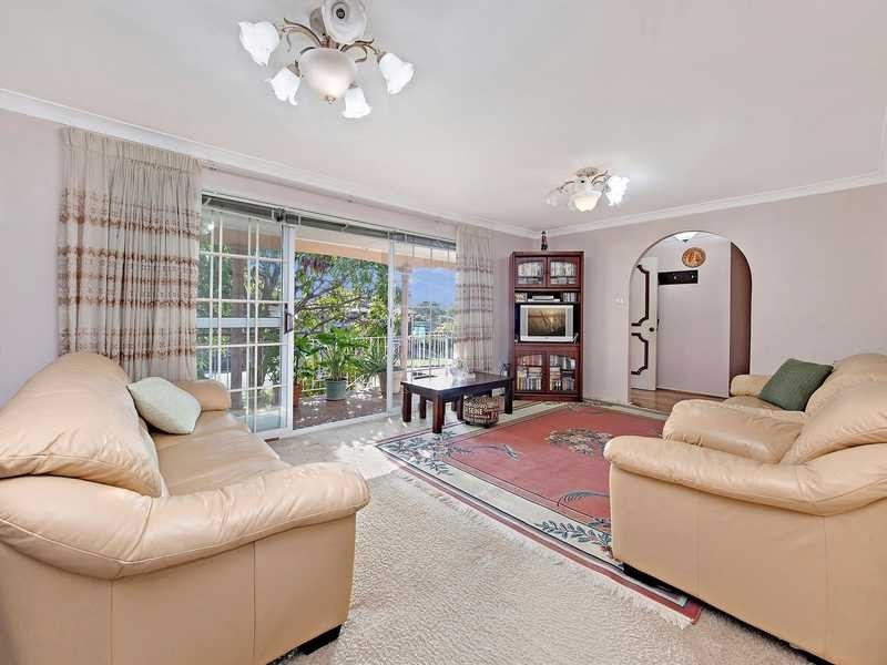 18 Davidson Road, Menai NSW 2234