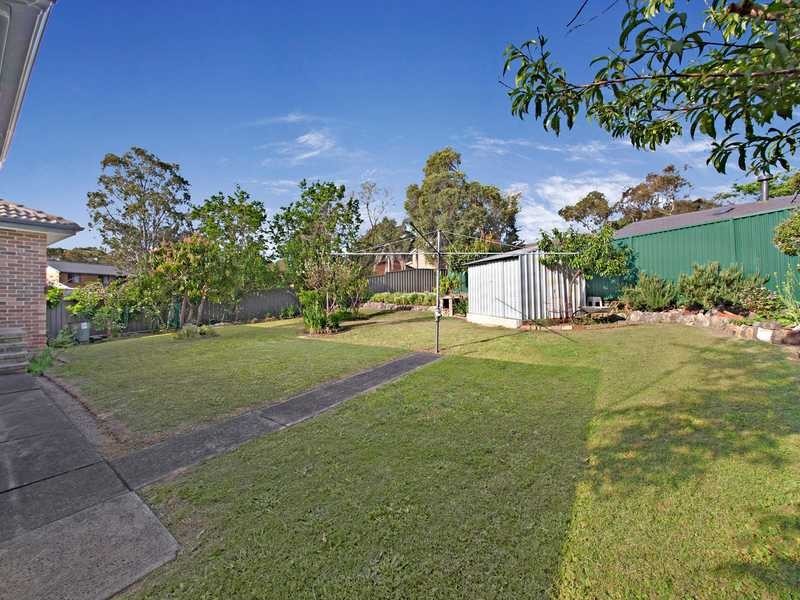 18 Davidson Road, Menai NSW 2234