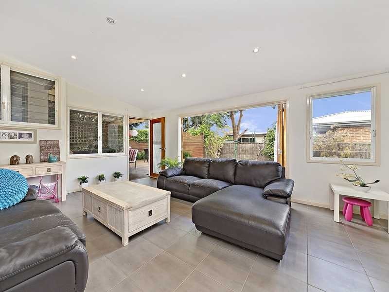 4 Bell Street, Toongabbie NSW 2146