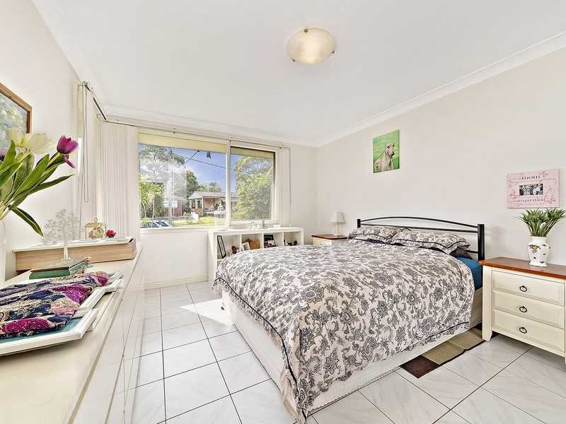 4 Bell Street, Toongabbie NSW 2146