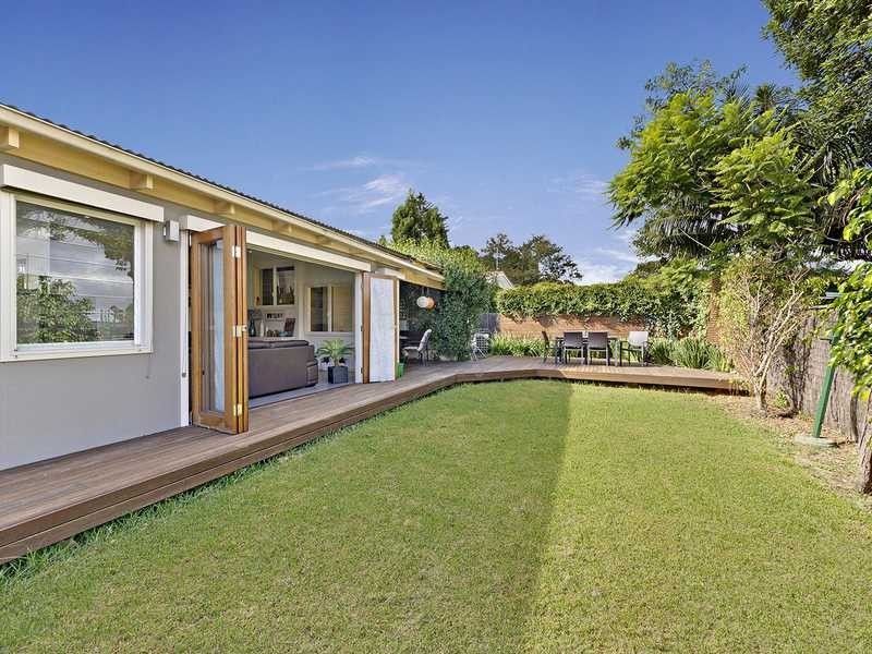 4 Bell Street, Toongabbie NSW 2146
