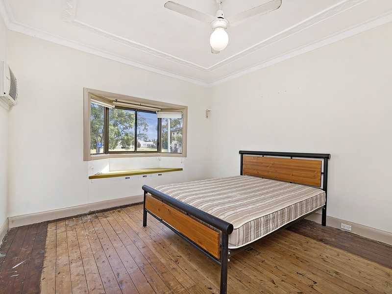 92 Balmoral Avenue, Croydon Park NSW 2133