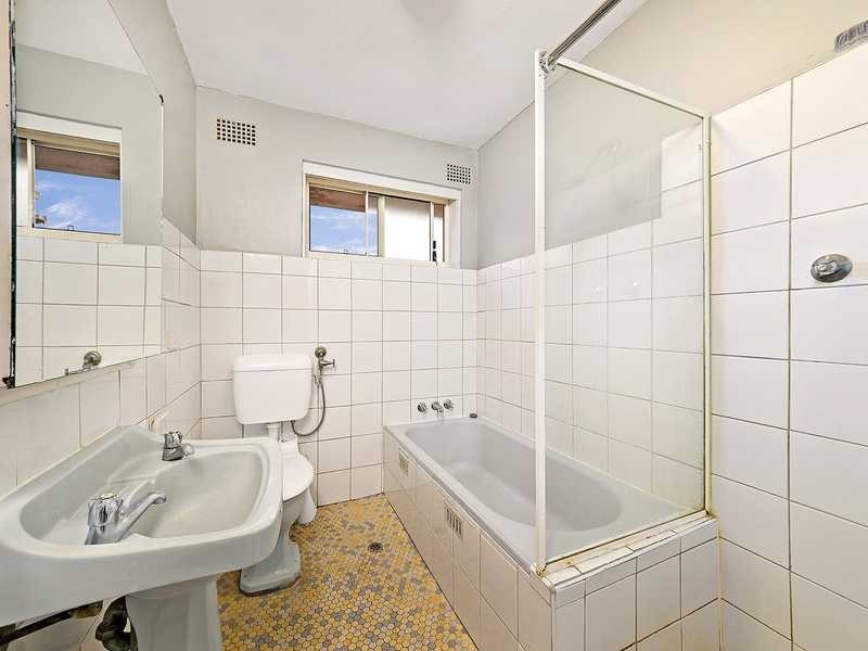 8/11 Russell Street, Strathfield NSW 2135